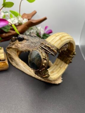 Bone stone and brass hinged bangle vintage